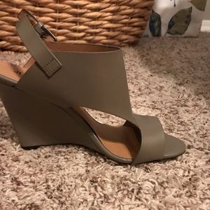 Grey sandal wedges size8